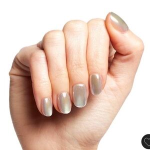Olive & June Press-On Fake Nails - Sheer Lavender Cat Eye Magnetic